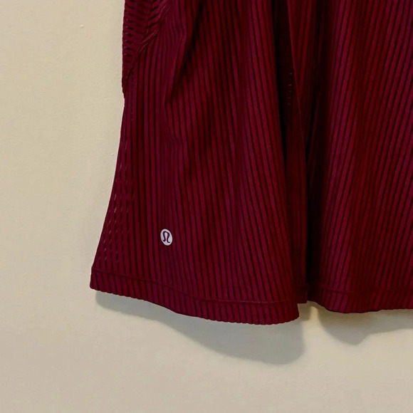 Lululemon|$15| Cute Sheer 'Miles Ahead' Tank in Ruby Wine w/ Cooling Back Sz 4 - Picture 4 of 6